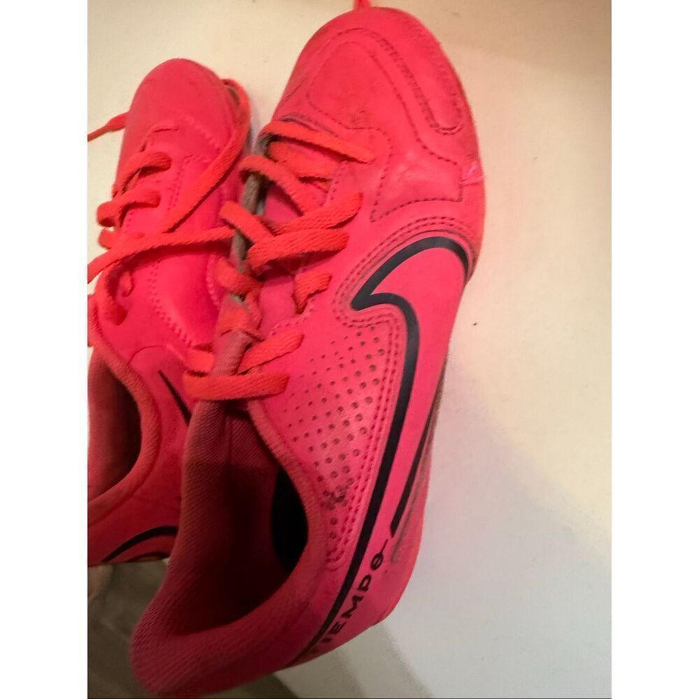 Nike Girl's Jr Tiempo Legend 9 Club MG Soccer Cleat Shoes Pink Size 1Y